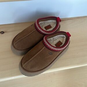 Authentic UGG Australia Tasman Platform Slippers
